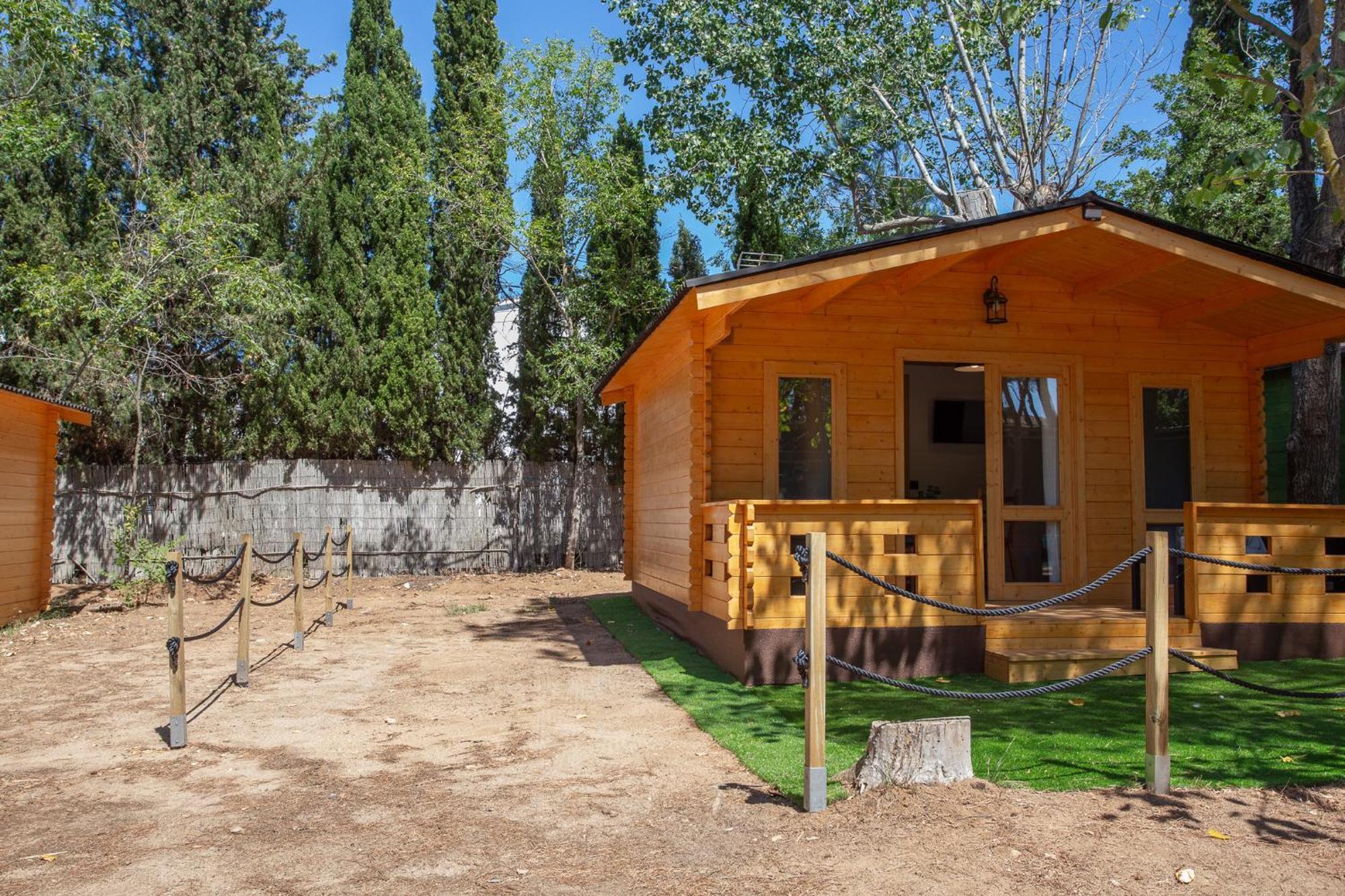 Bungalow Forest L' Escala Bagian luar foto